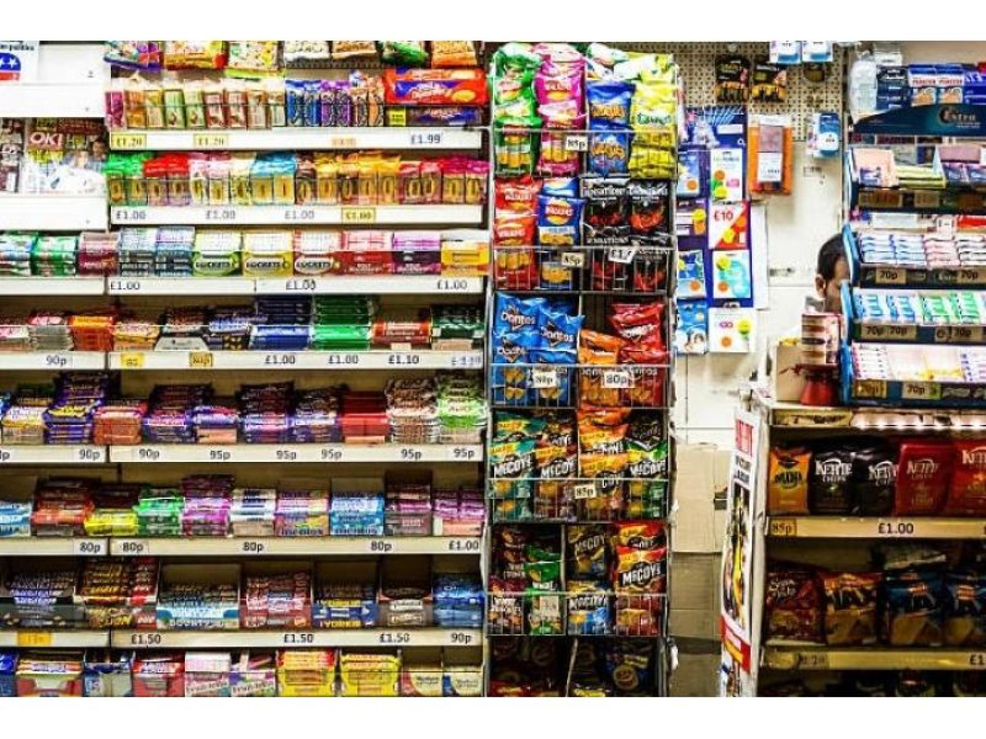 Very Busy Convenience Store 683926 1