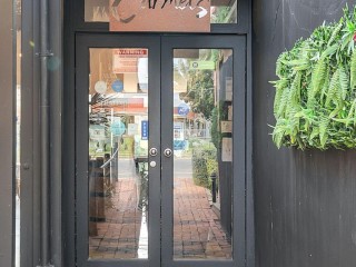 Iconic Caf?, Grill, Bar & Pizzeria Business For Sale - Prime location - McLaren Vale, SA - Premium Wine Region- Turnover of $920,000 - High Growth Pot