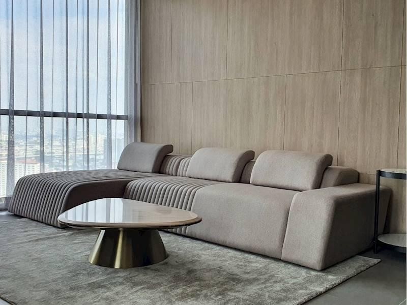 National Furniture Wholesale Importer 684556 2