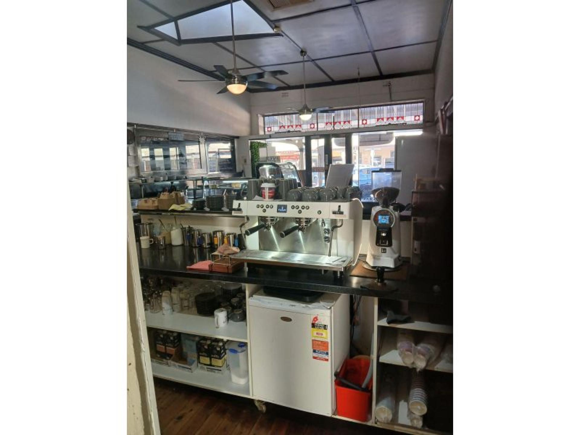 Established Regional Café | 679710 3