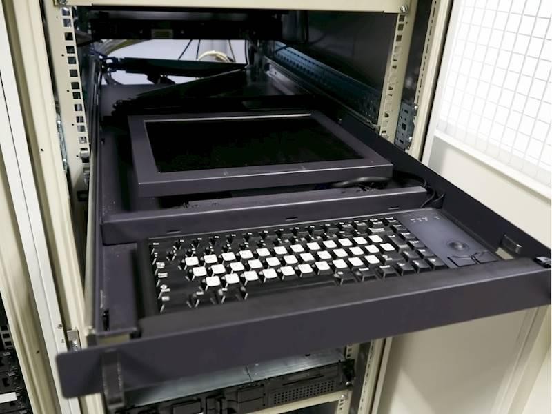 Mission-critical Tech | Blue-chip 685974 3