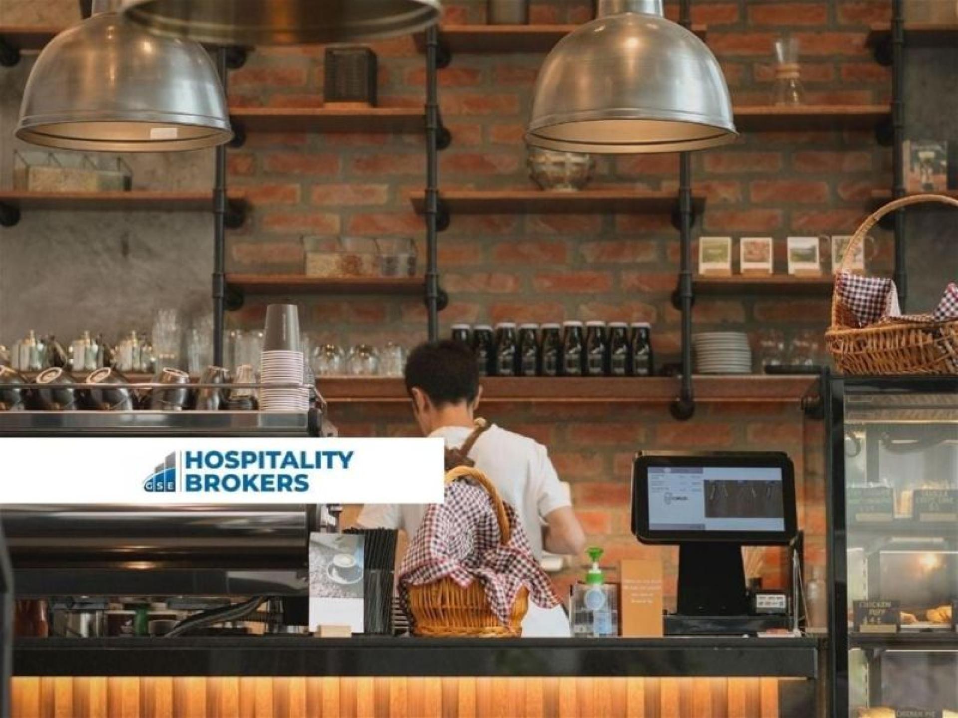 Busy Cafe - 5 684071 1