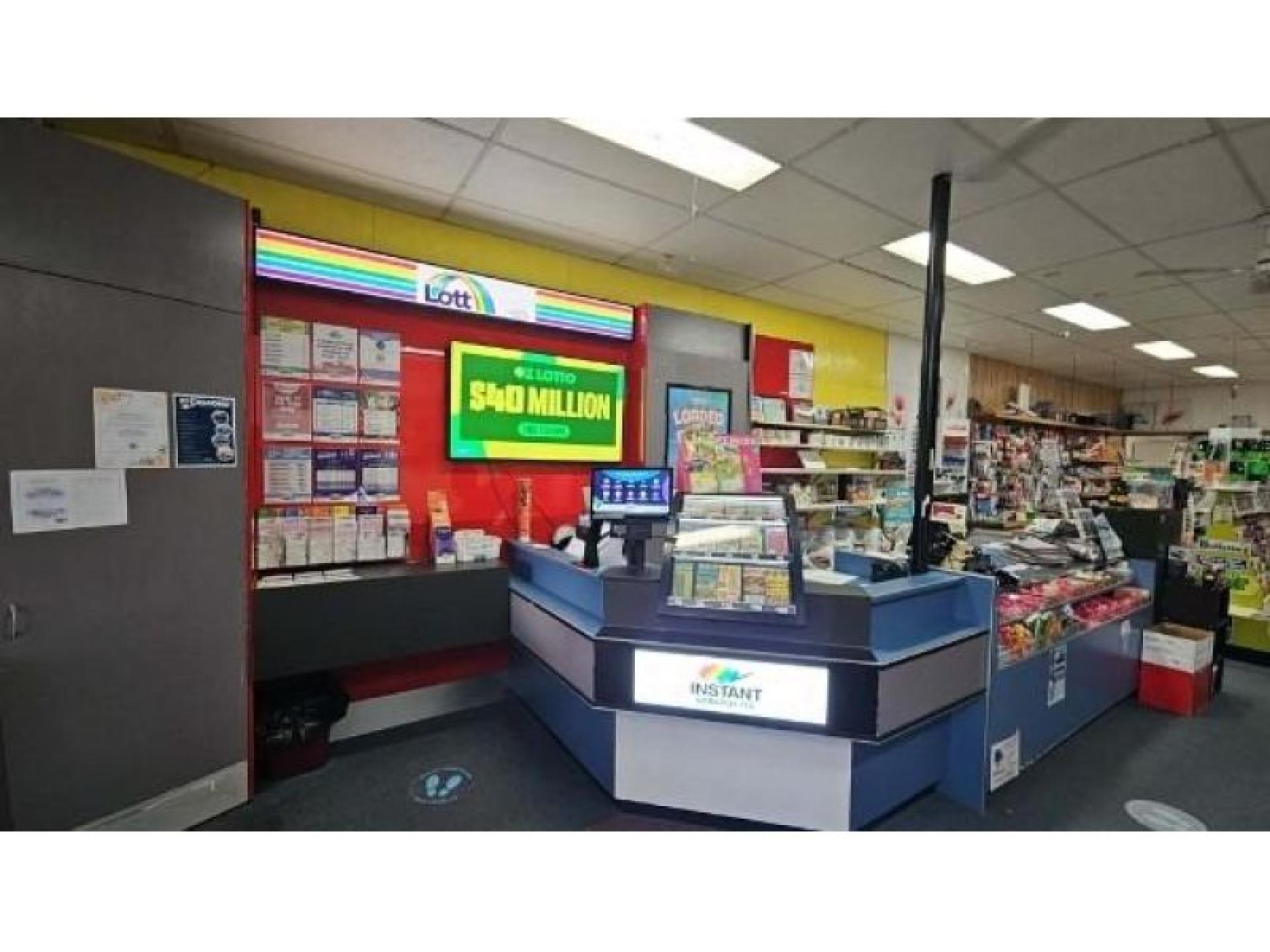 Richmond News And Lotto 677587 3