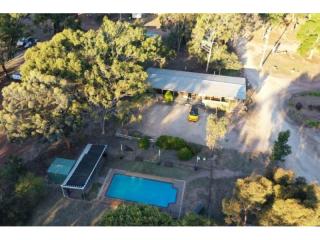 Grampians Lifestyle Resort Opportunity – 40 Acres of Bushland with Diverse Accommodation and Significant Potential - Happy Wanderer Holiday Resort