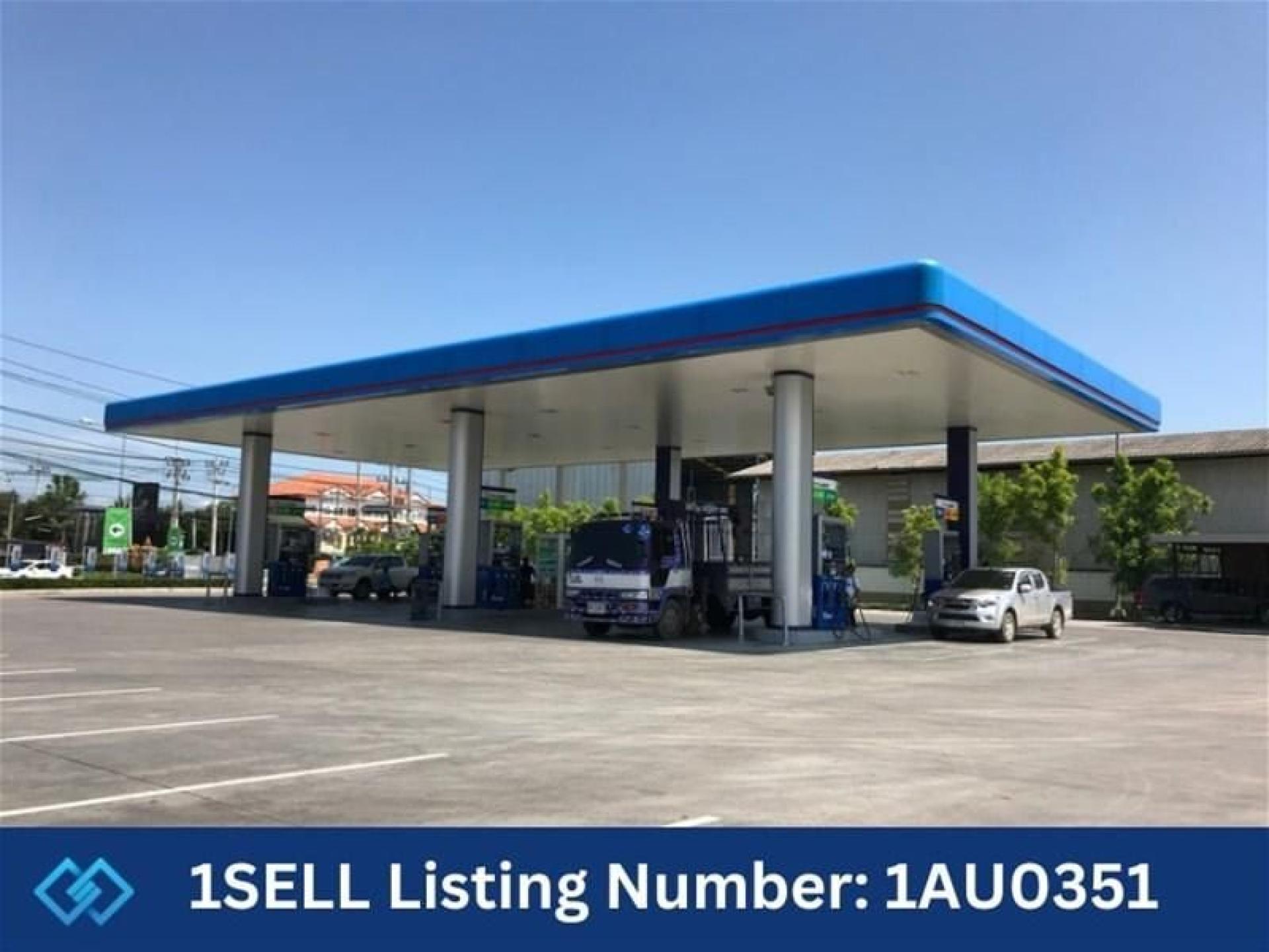 High-performing Branded Service Station 684509 2