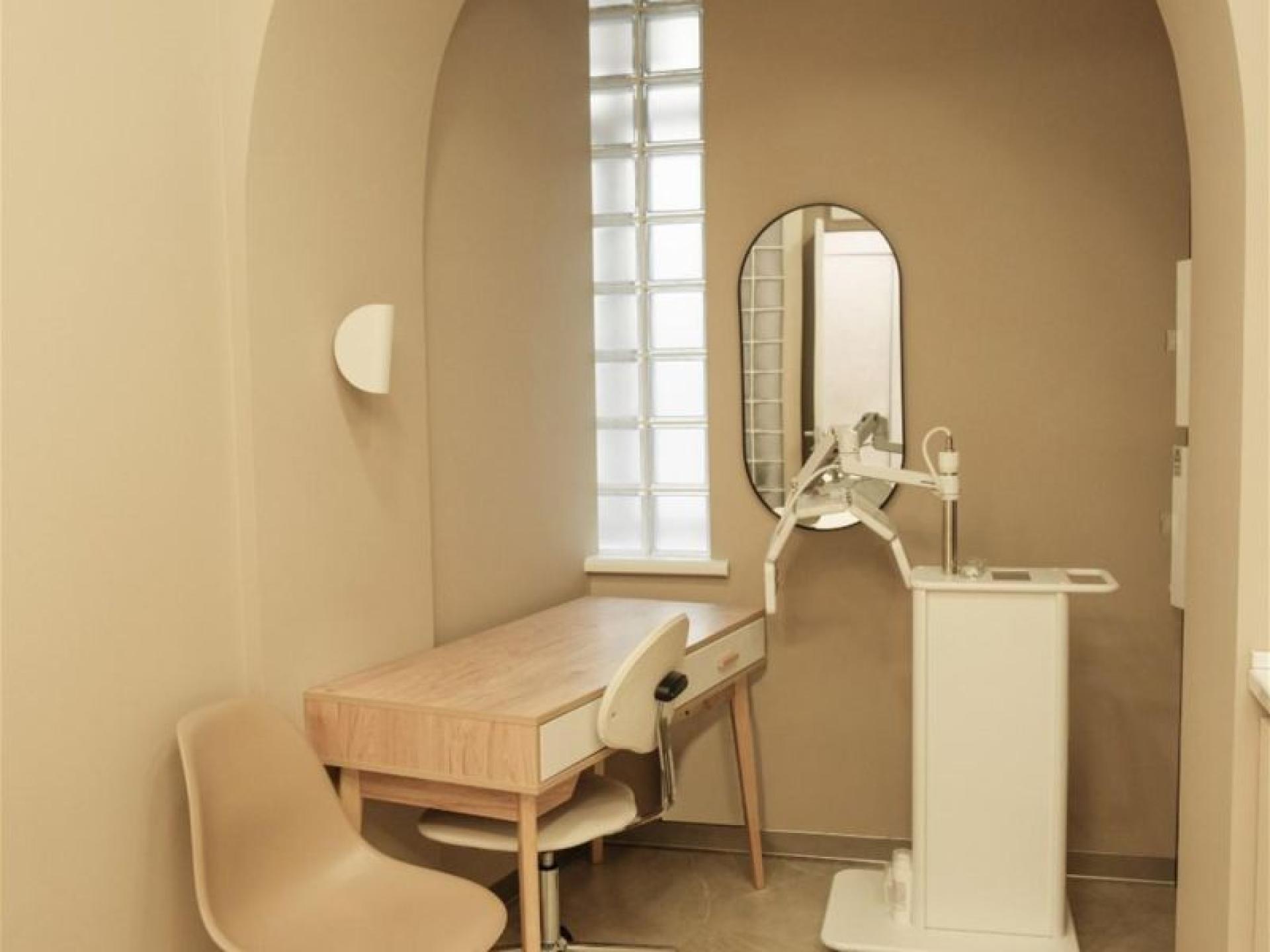 Wellness Business - High 679096 3