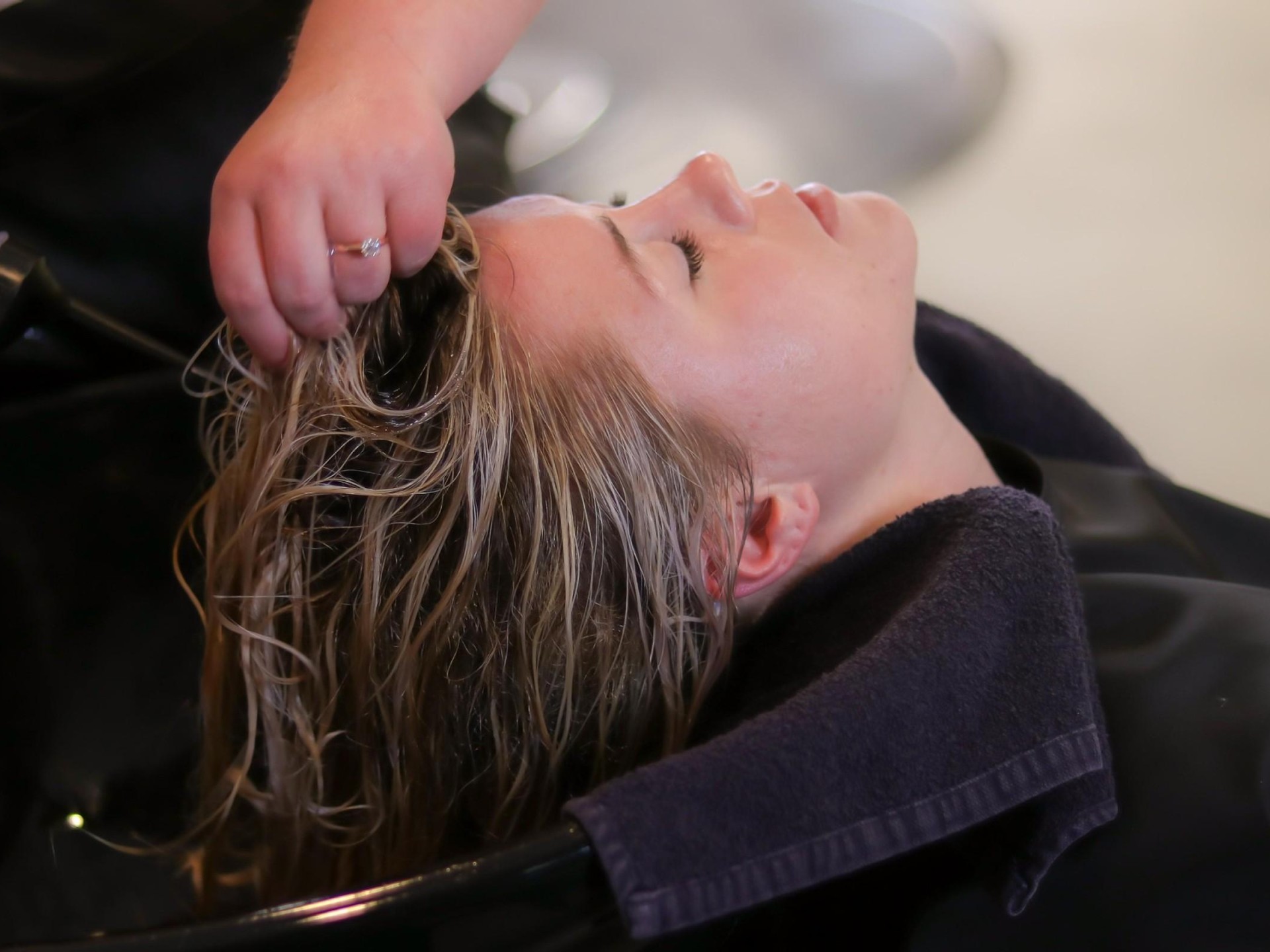 Turnkey Hair Salon – 677679 2