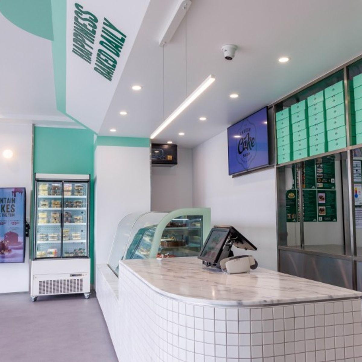 Dubbo. Time For Cake? 681030 1