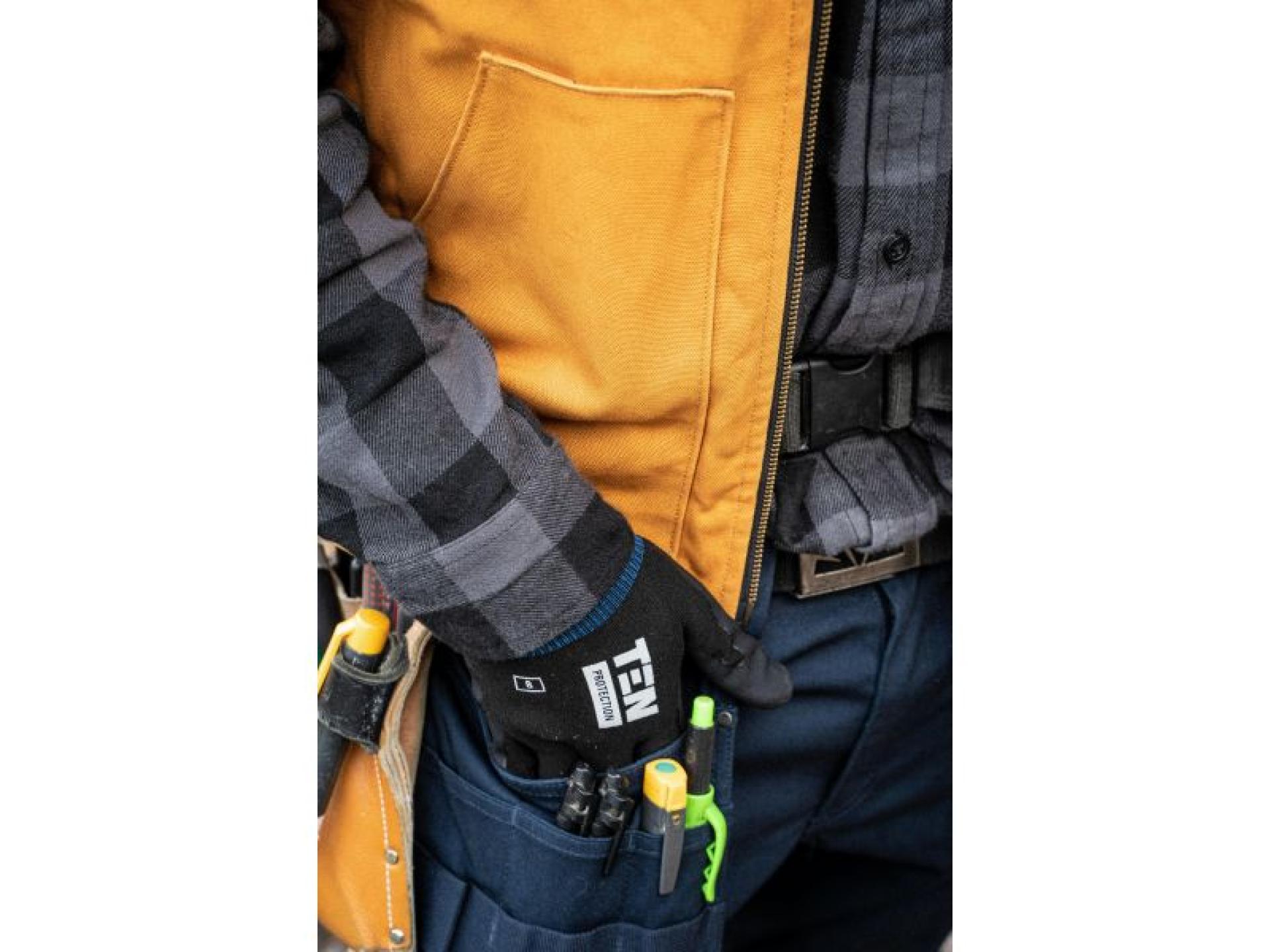 Workwear & Branded Apparel 684489 2