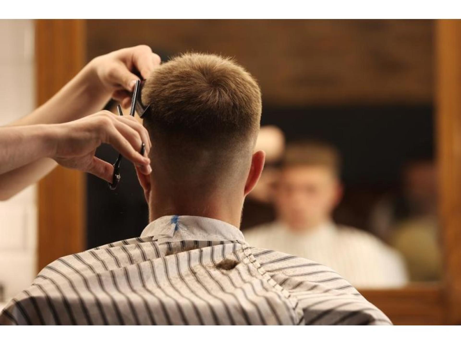 Barber Business For Sale 676373 1
