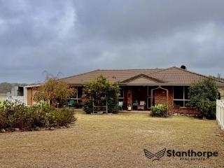 THE SUMMIT VIA STANTHORPE - 38.63 ACRES GREAT GRAZING, VIEWS & 4 BED BRICK REISDENCE